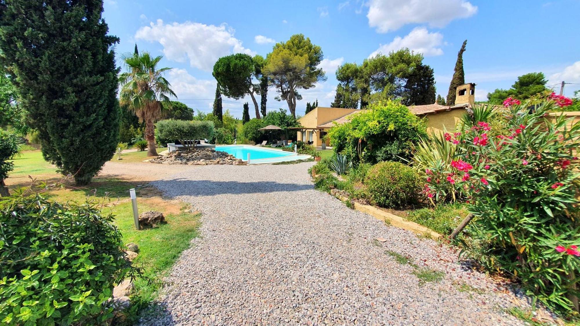 Villa Spacieuse A Beziers Avec Piscine Privee Et Jacuzzi Екстериор снимка